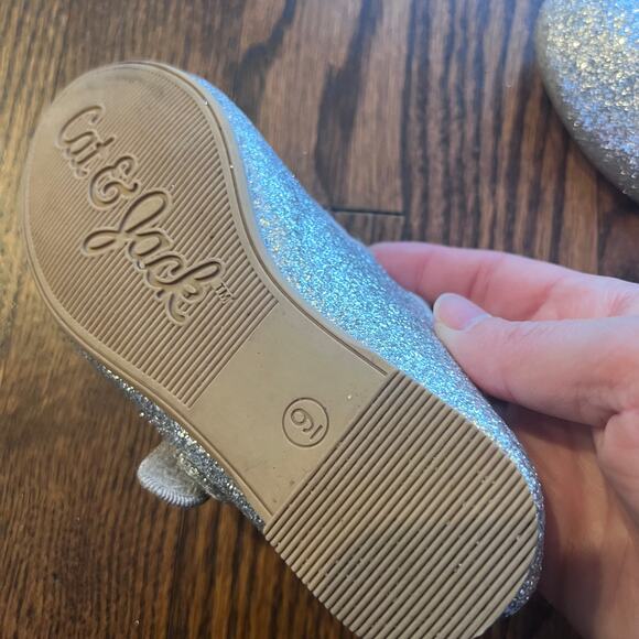 Cat & Jack Silver Glitter Sparkle Velcro Mary Jane Fancy Dress Shoe - Size 9 - Picture 6 of 8